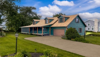 2350 s commodore Court, Marblehead, 43440, 4 Bedrooms Bedrooms, ,3 BathroomsBathrooms,Residential,For Sale,s commodore,20262415