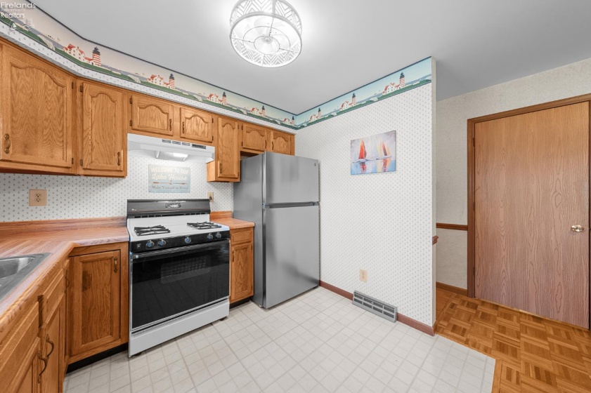 2350 s commodore Court, Marblehead, 43440, 4 Bedrooms Bedrooms, ,3 BathroomsBathrooms,Residential,For Sale,s commodore,20262415
