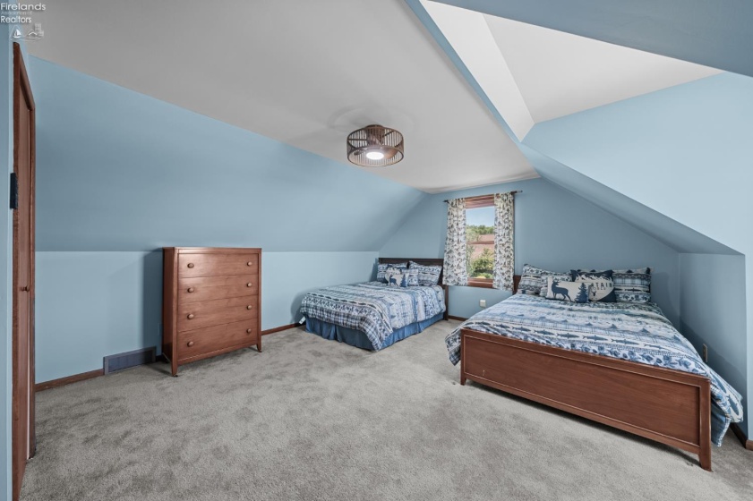 2350 s commodore Court, Marblehead, 43440, 4 Bedrooms Bedrooms, ,3 BathroomsBathrooms,Residential,For Sale,s commodore,20262415