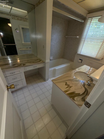 214 48th Street, Sandusky, 44870, 3 Bedrooms Bedrooms, ,2 BathroomsBathrooms,Residential,For Sale,48th,20262439