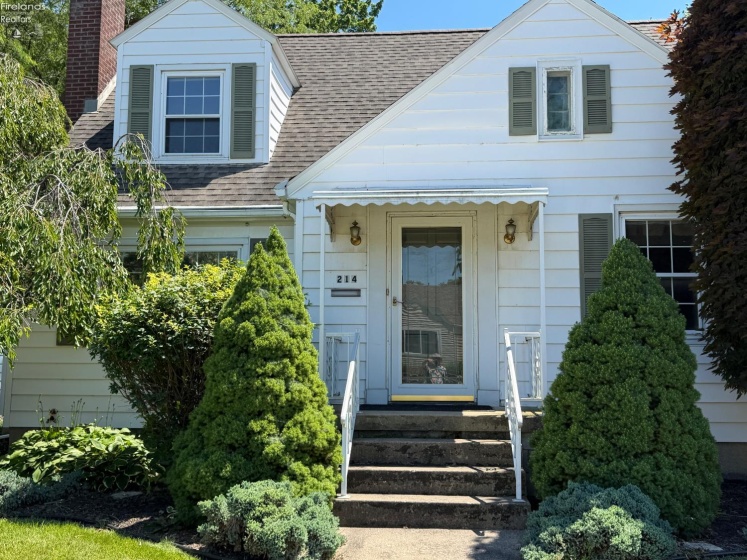 214 48th Street, Sandusky, 44870, 3 Bedrooms Bedrooms, ,2 BathroomsBathrooms,Residential,For Sale,48th,20262439
