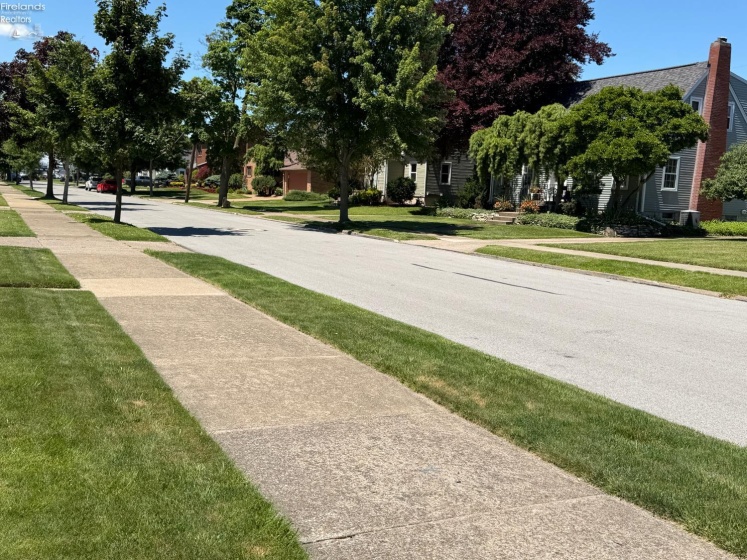 214 48th Street, Sandusky, 44870, 3 Bedrooms Bedrooms, ,2 BathroomsBathrooms,Residential,For Sale,48th,20262439