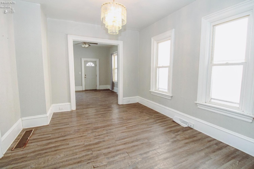 609 Monroe Street, Sandusky, 44870, 2 Bedrooms Bedrooms, ,2 BathroomsBathrooms,Residential,For Sale,Monroe,20262431