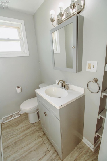 609 Monroe Street, Sandusky, 44870, 2 Bedrooms Bedrooms, ,2 BathroomsBathrooms,Residential,For Sale,Monroe,20262431