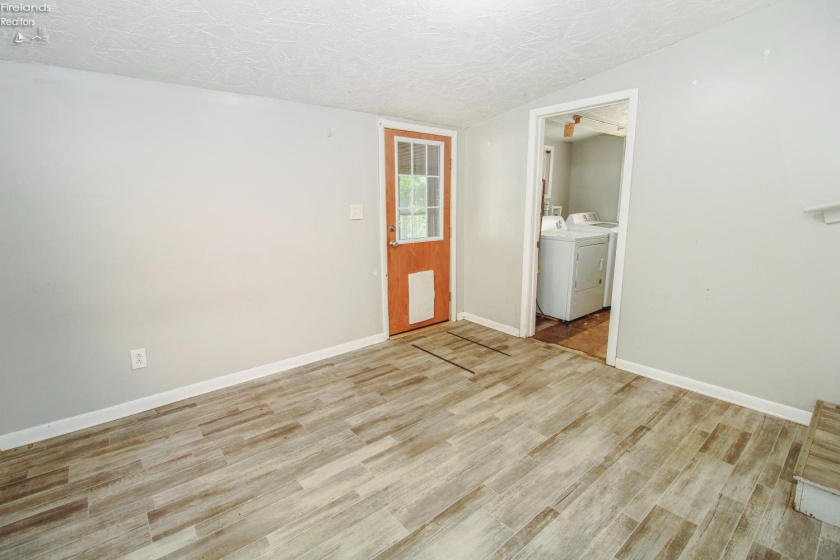 609 Monroe Street, Sandusky, 44870, 2 Bedrooms Bedrooms, ,2 BathroomsBathrooms,Residential,For Sale,Monroe,20262431