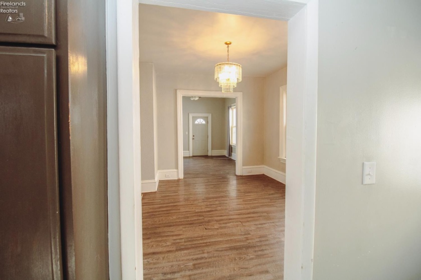609 Monroe Street, Sandusky, 44870, 2 Bedrooms Bedrooms, ,2 BathroomsBathrooms,Residential,For Sale,Monroe,20262431