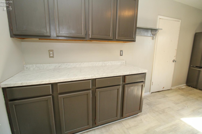 609 Monroe Street, Sandusky, 44870, 2 Bedrooms Bedrooms, ,2 BathroomsBathrooms,Residential,For Sale,Monroe,20262431