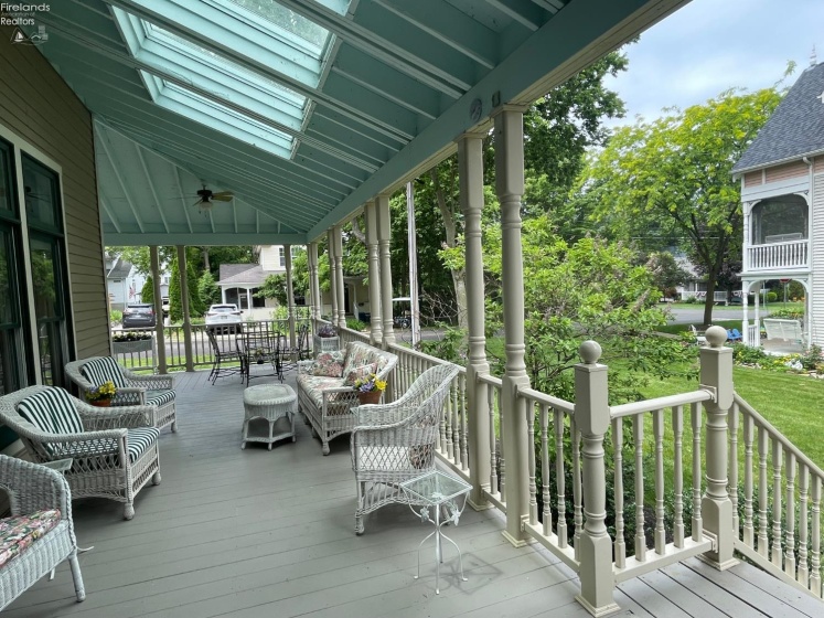605 Elm Avenue, Lakeside, 43440, 3 Bedrooms Bedrooms, ,2 BathroomsBathrooms,Residential,For Sale,Elm,20262406