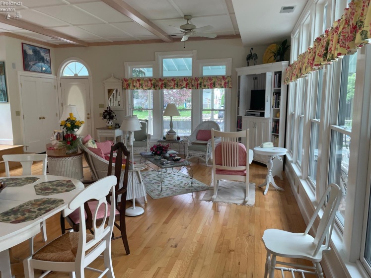 605 Elm Avenue, Lakeside, 43440, 3 Bedrooms Bedrooms, ,2 BathroomsBathrooms,Residential,For Sale,Elm,20262406