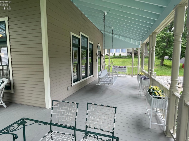605 Elm Avenue, Lakeside, 43440, 3 Bedrooms Bedrooms, ,2 BathroomsBathrooms,Residential,For Sale,Elm,20262406