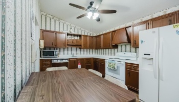 602 Dorn Drive, Sandusky, 44870, 3 Bedrooms Bedrooms, ,2 BathroomsBathrooms,Residential,For Sale,Dorn,20262437