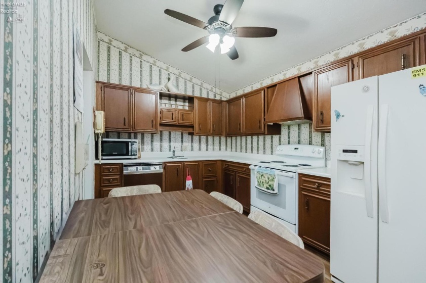 602 Dorn Drive, Sandusky, 44870, 3 Bedrooms Bedrooms, ,2 BathroomsBathrooms,Residential,For Sale,Dorn,20262437