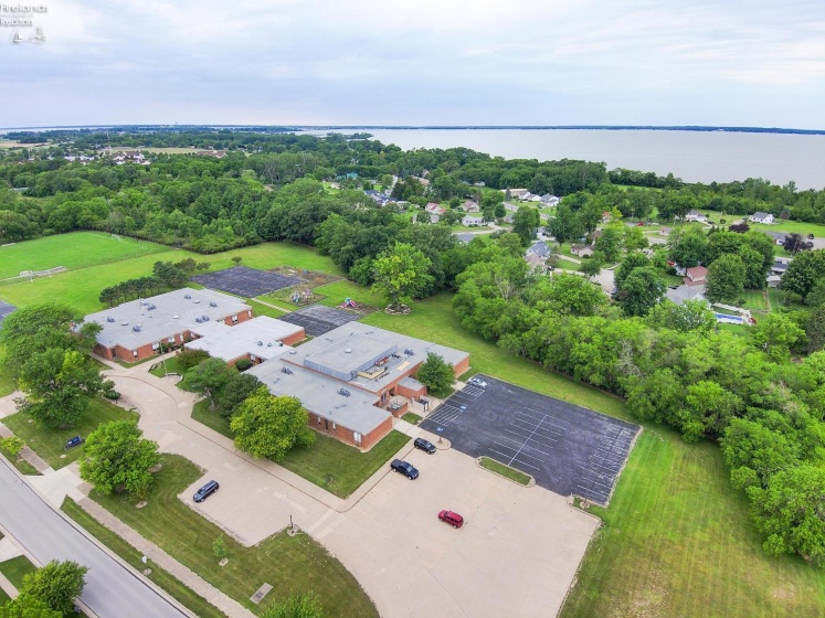 602 Dorn Drive, Sandusky, 44870, 3 Bedrooms Bedrooms, ,2 BathroomsBathrooms,Residential,For Sale,Dorn,20262437