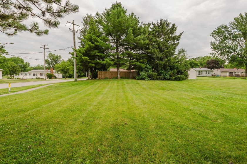602 Dorn Drive, Sandusky, 44870, 3 Bedrooms Bedrooms, ,2 BathroomsBathrooms,Residential,For Sale,Dorn,20262437