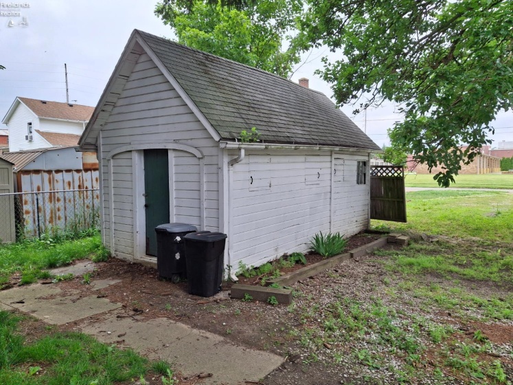 12 Rule Street, Norwalk, 44857, ,Multiple Units,For Sale,Rule,20262454