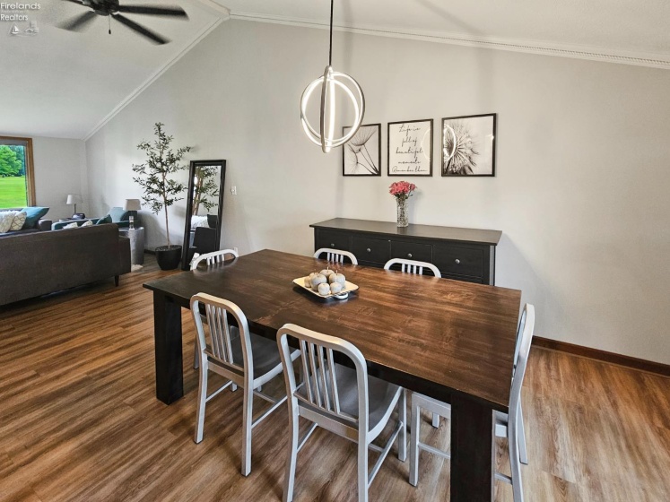 1909 South Main St., Clyde, 43410, 2 Bedrooms Bedrooms, ,2 BathroomsBathrooms,Residential,For Sale,South Main St.,20262354