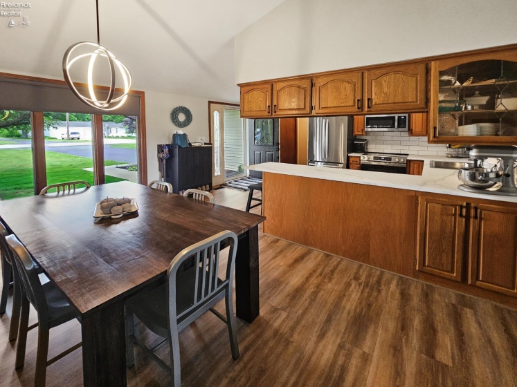 1909 South Main St., Clyde, 43410, 2 Bedrooms Bedrooms, ,2 BathroomsBathrooms,Residential,For Sale,South Main St.,20262354