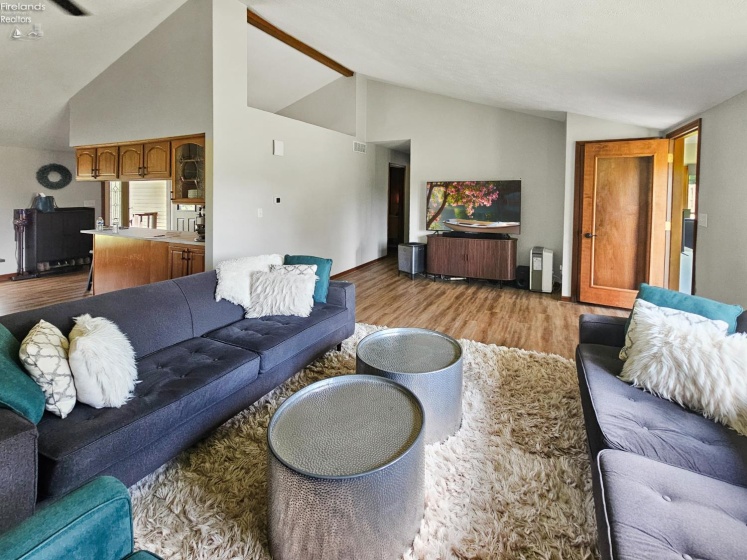 1909 South Main St., Clyde, 43410, 2 Bedrooms Bedrooms, ,2 BathroomsBathrooms,Residential,For Sale,South Main St.,20262354