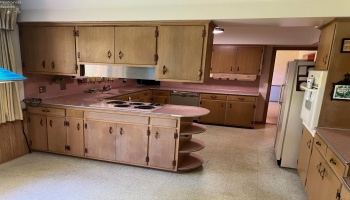 1001 Green Hills Road, Toledo, 43607, 3 Bedrooms Bedrooms, ,2 BathroomsBathrooms,Residential,For Sale,Green Hills,20262367
