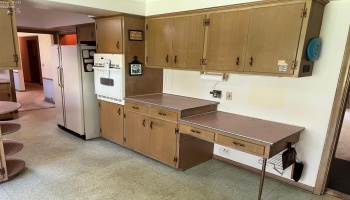 1001 Green Hills Road, Toledo, 43607, 3 Bedrooms Bedrooms, ,2 BathroomsBathrooms,Residential,For Sale,Green Hills,20262367