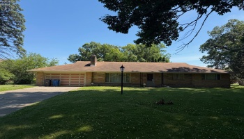 1001 Green Hills Road, Toledo, 43607, 3 Bedrooms Bedrooms, ,2 BathroomsBathrooms,Residential,For Sale,Green Hills,20262367