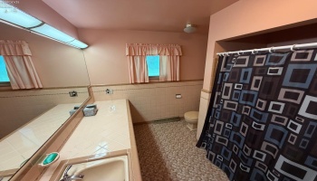 1001 Green Hills Road, Toledo, 43607, 3 Bedrooms Bedrooms, ,2 BathroomsBathrooms,Residential,For Sale,Green Hills,20262367