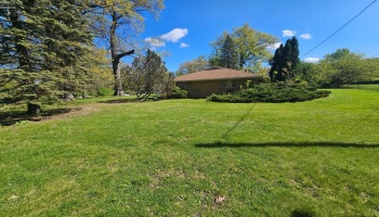 1001 Green Hills Road, Toledo, 43607, 3 Bedrooms Bedrooms, ,2 BathroomsBathrooms,Residential,For Sale,Green Hills,20262367