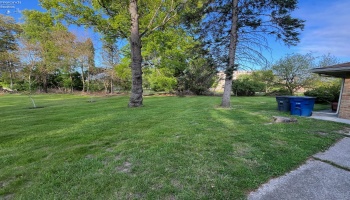 1001 Green Hills Road, Toledo, 43607, 3 Bedrooms Bedrooms, ,2 BathroomsBathrooms,Residential,For Sale,Green Hills,20262367