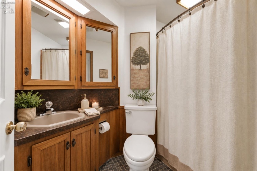 4661 Woodland Drive, Port Clinton, 43452, 3 Bedrooms Bedrooms, ,3 BathroomsBathrooms,Residential,For Sale,Woodland,20262403