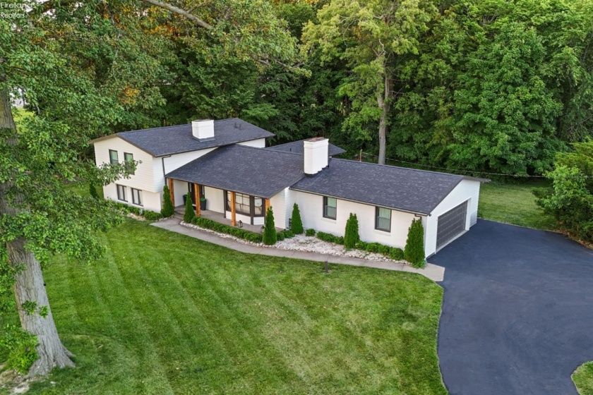 4661 Woodland Drive, Port Clinton, 43452, 3 Bedrooms Bedrooms, ,3 BathroomsBathrooms,Residential,For Sale,Woodland,20262403