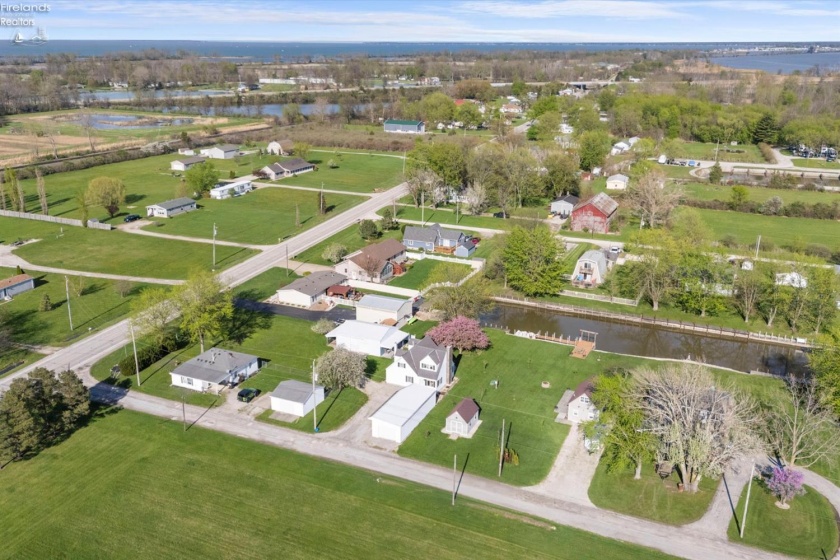 91 Nancy Drive, Port Clinton, 43452, 3 Bedrooms Bedrooms, ,2 BathroomsBathrooms,Residential,For Sale,Nancy,20262461
