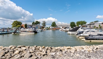2212 Carriage Lane, Port Clinton, 43452, 3 Bedrooms Bedrooms, ,2 BathroomsBathrooms,Residential,For Sale,Carriage,20262480