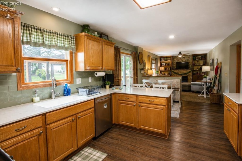 918 Armstrong St, Willard, 44890, 4 Bedrooms Bedrooms, ,3 BathroomsBathrooms,Residential,For Sale,Armstrong St,20262486