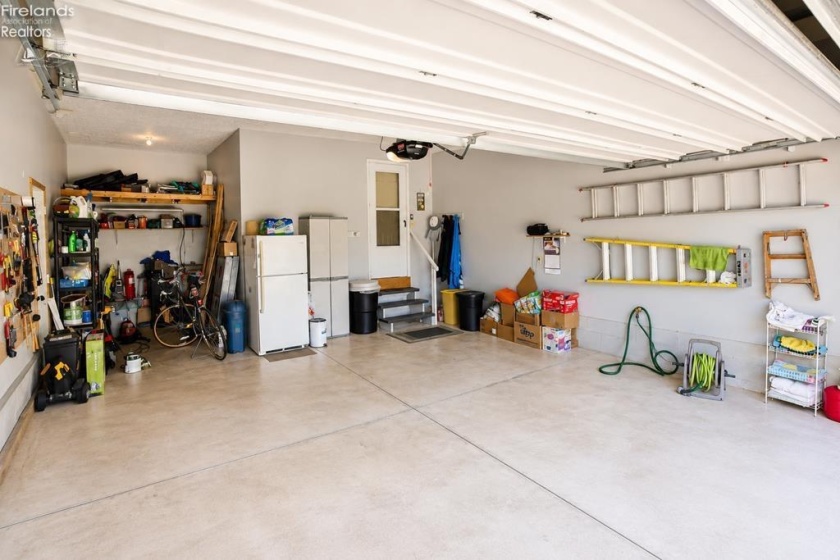 918 Armstrong St, Willard, 44890, 4 Bedrooms Bedrooms, ,3 BathroomsBathrooms,Residential,For Sale,Armstrong St,20262486
