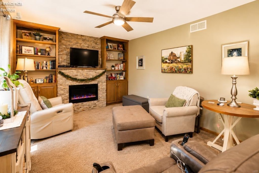 918 Armstrong St, Willard, 44890, 4 Bedrooms Bedrooms, ,3 BathroomsBathrooms,Residential,For Sale,Armstrong St,20262486