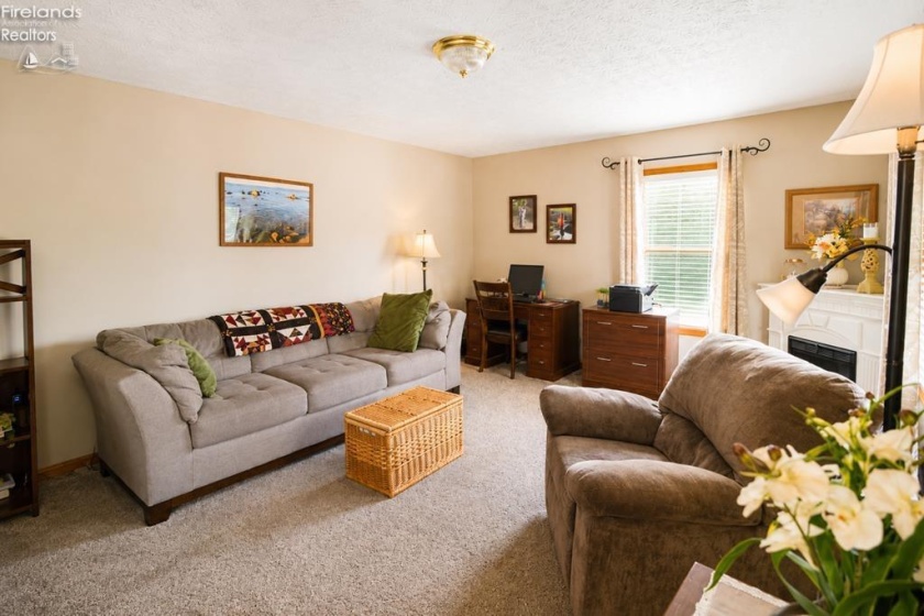 918 Armstrong St, Willard, 44890, 4 Bedrooms Bedrooms, ,3 BathroomsBathrooms,Residential,For Sale,Armstrong St,20262486