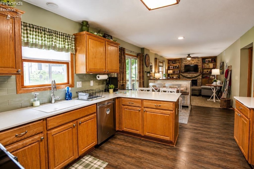 918 Armstrong St, Willard, 44890, 4 Bedrooms Bedrooms, ,3 BathroomsBathrooms,Residential,For Sale,Armstrong St,20262486