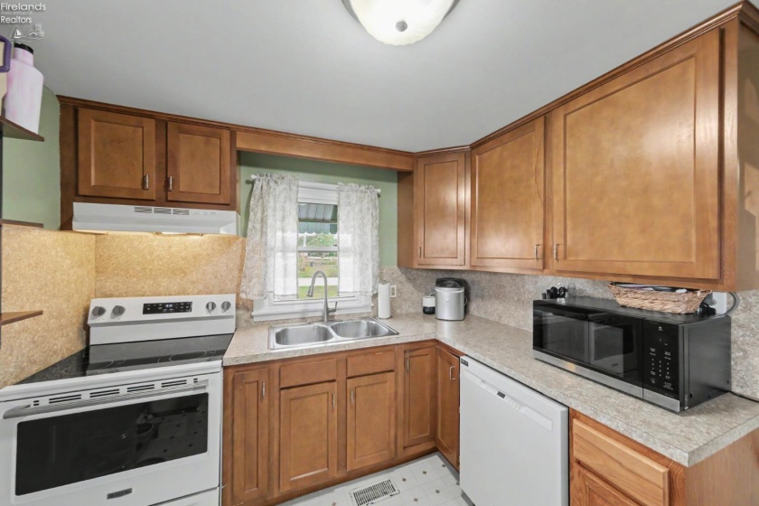 222 Kibler Street, New Washington, 44854, 2 Bedrooms Bedrooms, ,1 BathroomBathrooms,Residential,For Sale,Kibler,20262488
