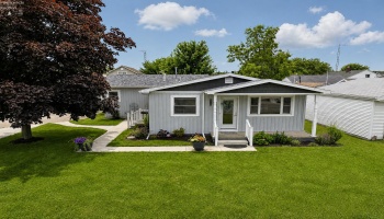 312 Linden Street, Port Clinton, 43452, 3 Bedrooms Bedrooms, ,2 BathroomsBathrooms,Residential,For Sale,Linden,20262349