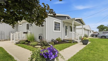 312 Linden Street, Port Clinton, 43452, 3 Bedrooms Bedrooms, ,2 BathroomsBathrooms,Residential,For Sale,Linden,20262349