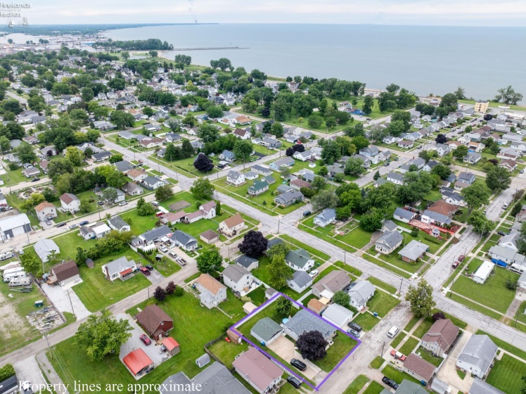 312 Linden Street, Port Clinton, 43452, 3 Bedrooms Bedrooms, ,2 BathroomsBathrooms,Residential,For Sale,Linden,20262349