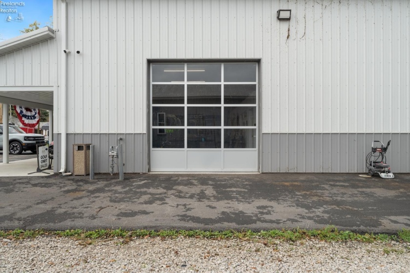 2667 Harbor Road, Port Clinton, 43452, ,Commercial,For Sale,Harbor,20262511