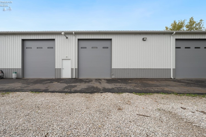 2667 Harbor Road, Port Clinton, 43452, ,Commercial,For Sale,Harbor,20262511