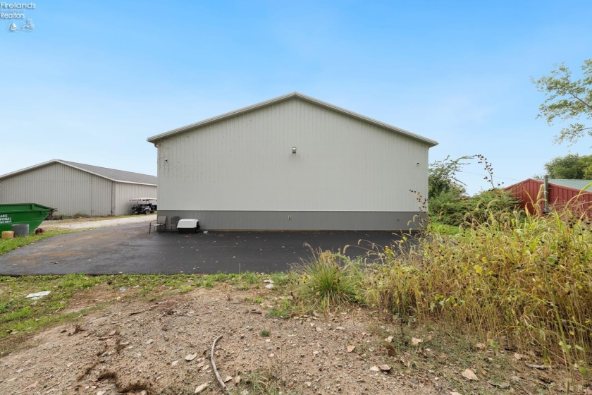 2667 Harbor Road, Port Clinton, 43452, ,Commercial,For Sale,Harbor,20262511