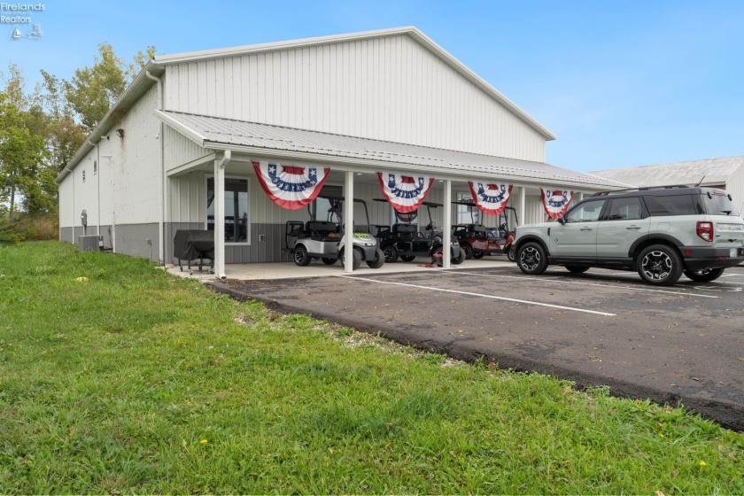 2667 Harbor Road, Port Clinton, 43452, ,Commercial,For Sale,Harbor,20262511