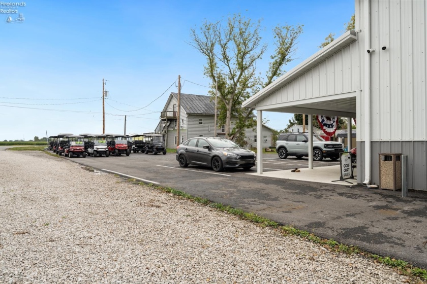 2667 Harbor Road, Port Clinton, 43452, ,Commercial,For Sale,Harbor,20262511