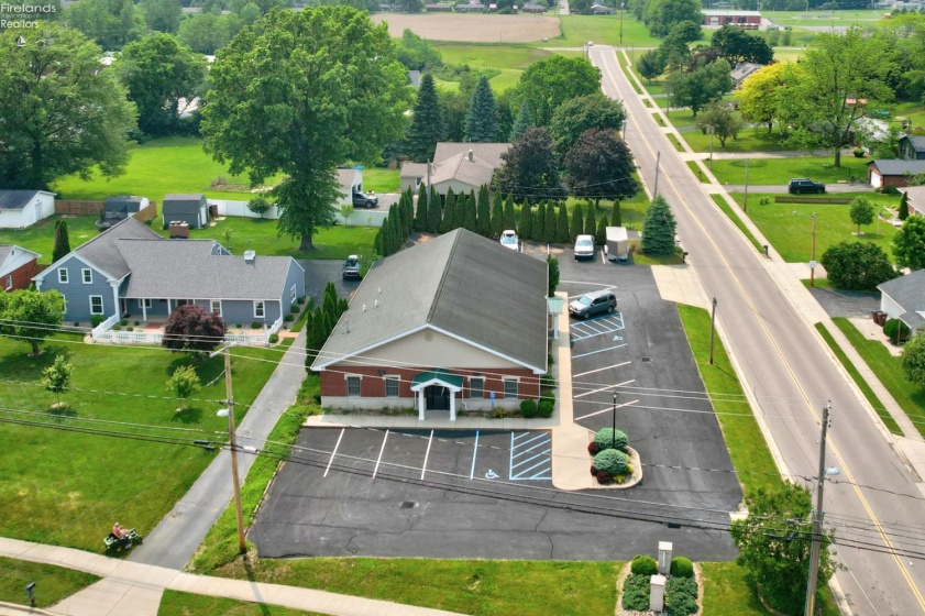 366 Portland Way, Galion, 44833, ,Commercial For Lease,For Lease,Portland,20262501