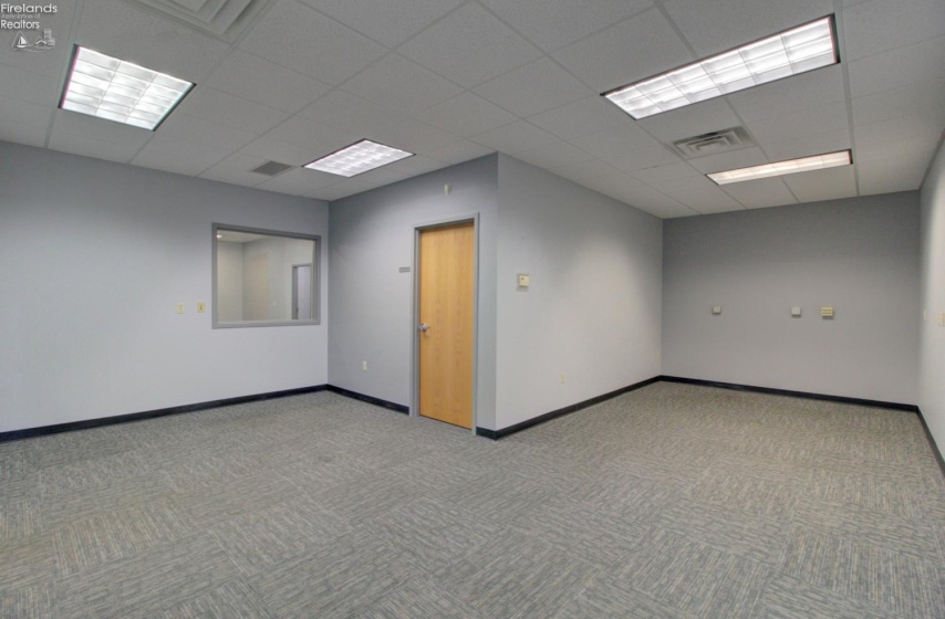 366 Portland Way, Galion, 44833, ,Commercial For Lease,For Lease,Portland,20262501