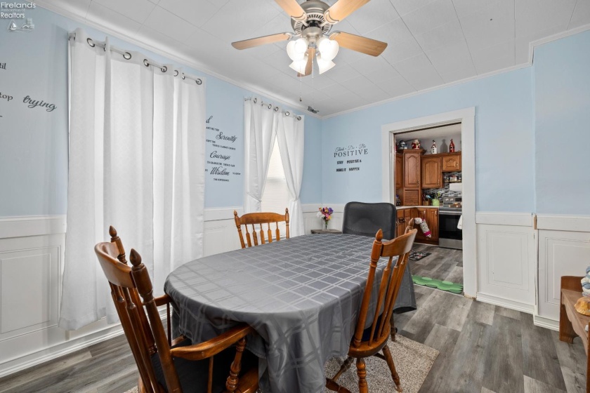 2105 Wayne Street, Sandusky, 44870, 3 Bedrooms Bedrooms, ,2 BathroomsBathrooms,Residential,For Sale,Wayne,20262506
