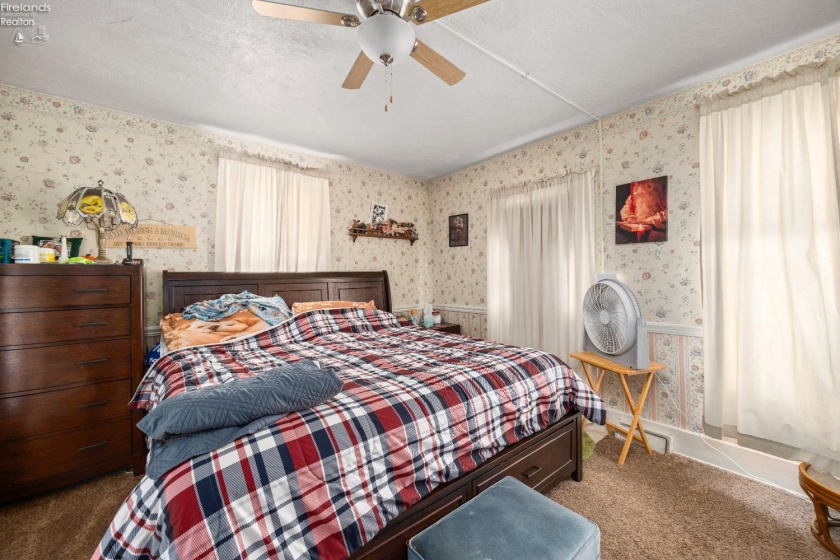 2105 Wayne Street, Sandusky, 44870, 3 Bedrooms Bedrooms, ,2 BathroomsBathrooms,Residential,For Sale,Wayne,20262506